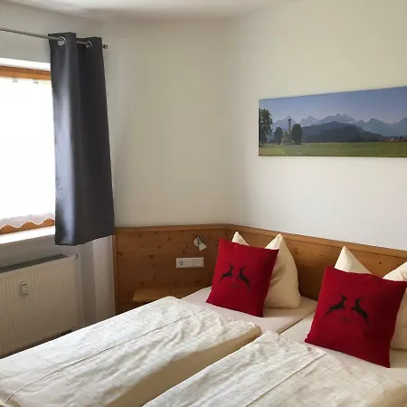 Hofer Apartment *